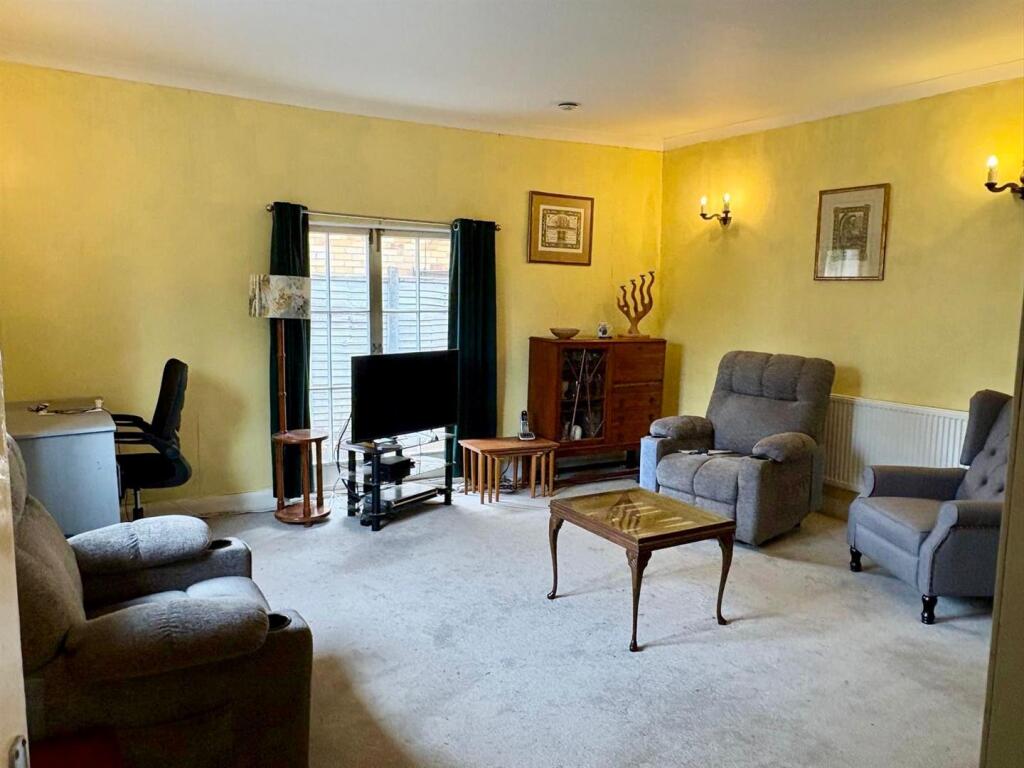 House in Guildford - View 4
