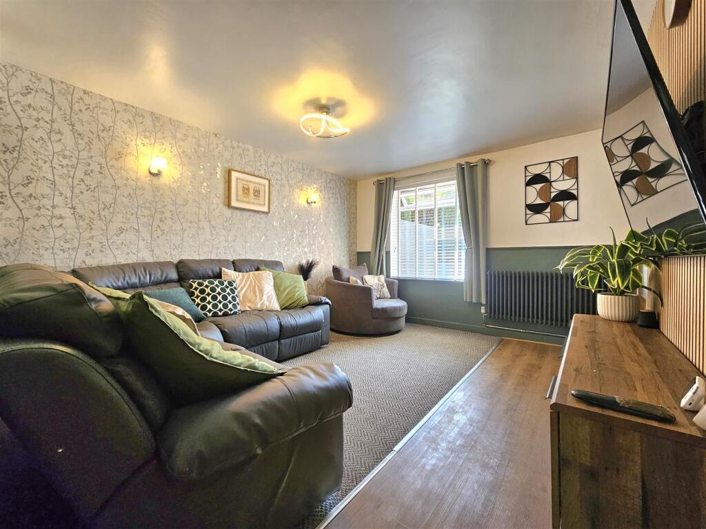 Cophams Close, Solihull photo 5