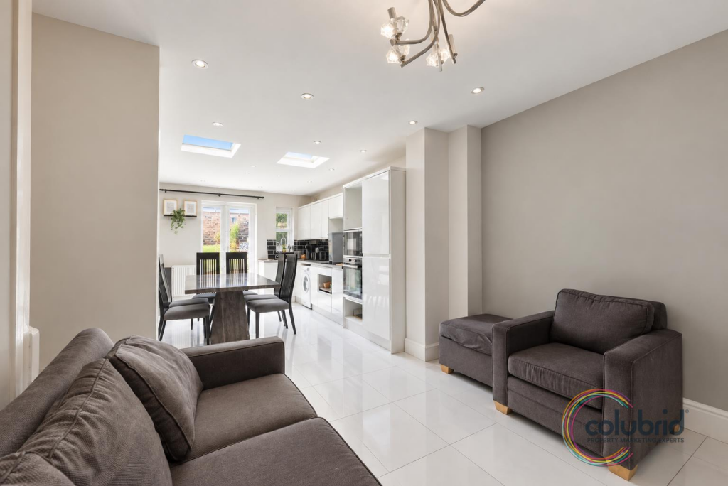 House in Romford - View 4