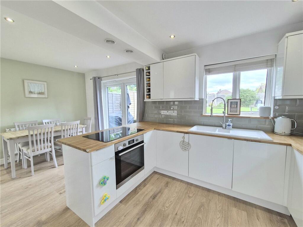Manning Road, Orpington, Kent, BR5 photo 2
