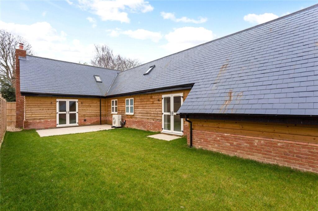 Ram Alley, Ashford Hill, Thatcham, Hampshire, RG19 photo 3