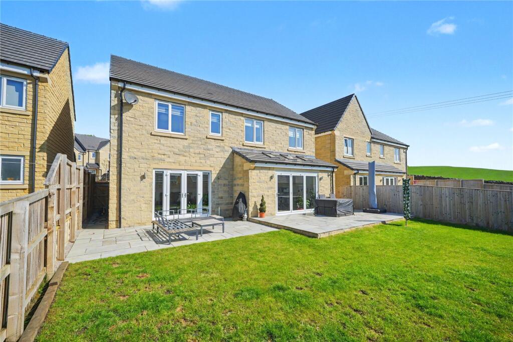 6 Swarth Fell Close, Skipton, North Yorkshire, BD23 1GA photo 2