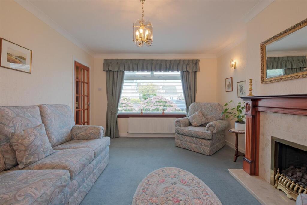 House in Blantyre, High Earnock, Little Earnock - View 4