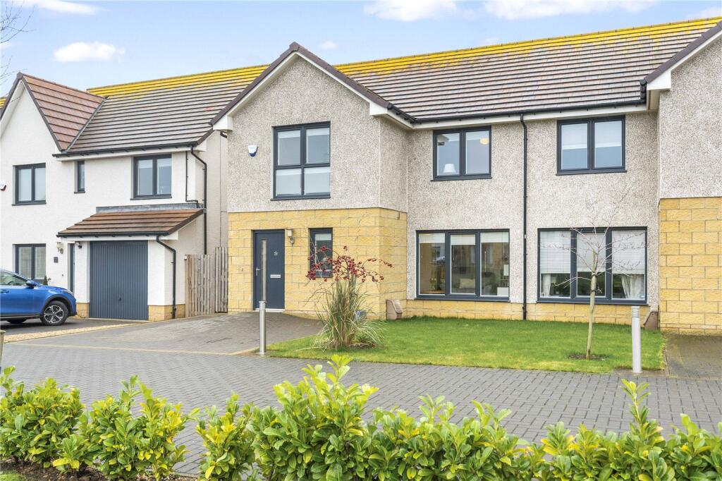 Main image of property: 29 Dempster Place, Dunbar, East Lothian, EH42 1ZR