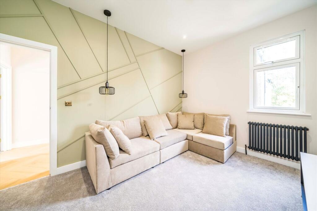 Apartment in London - More