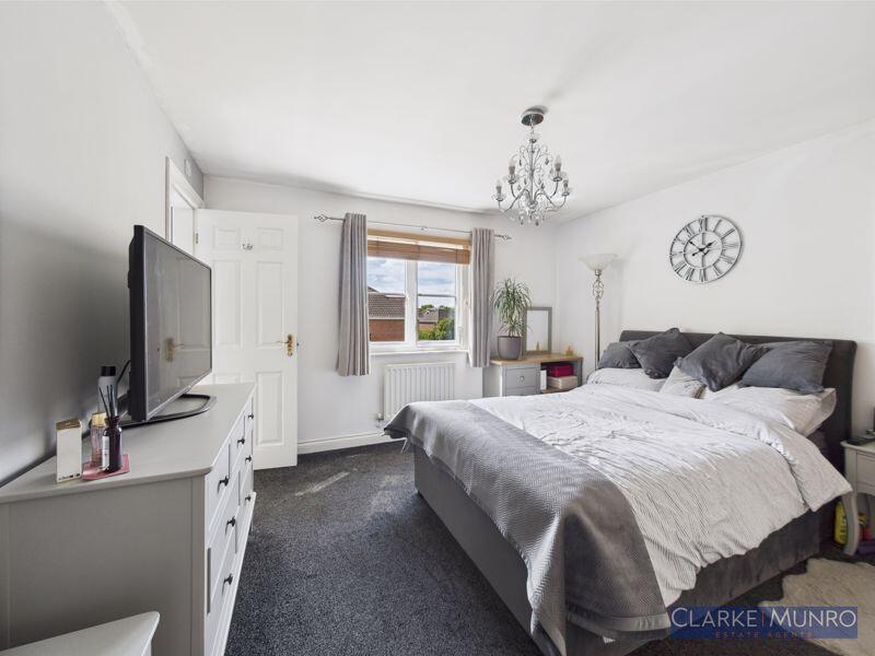 Finchlay Court, Brookfield photo 4