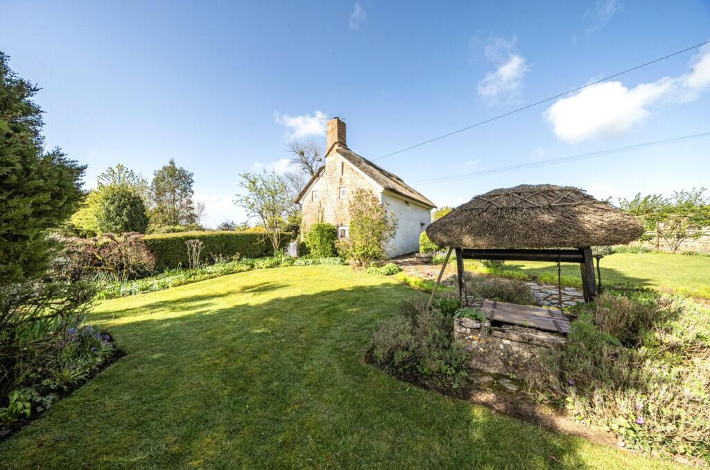 House in Taunton - View 3