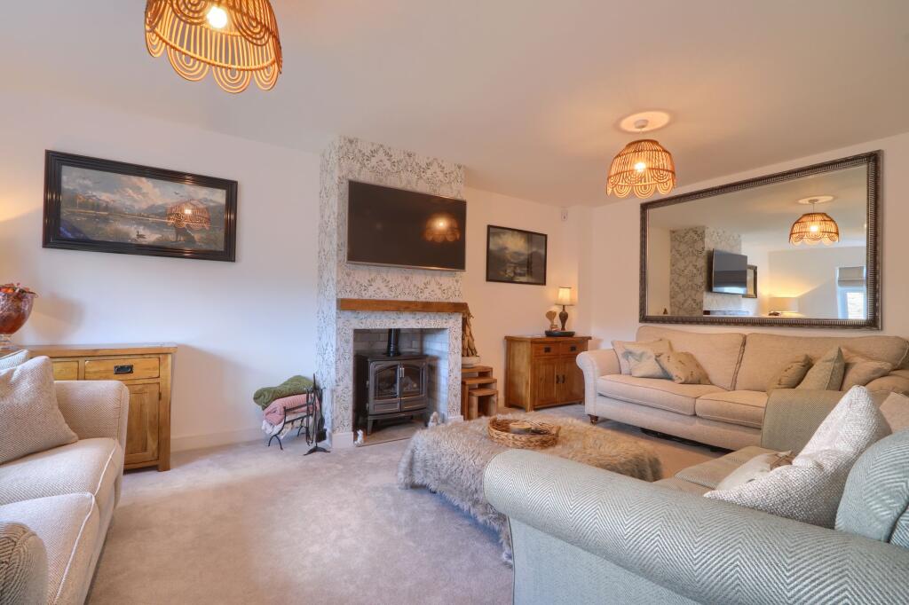 House in Stockton-on-Tees, Stillington and Whitton - More