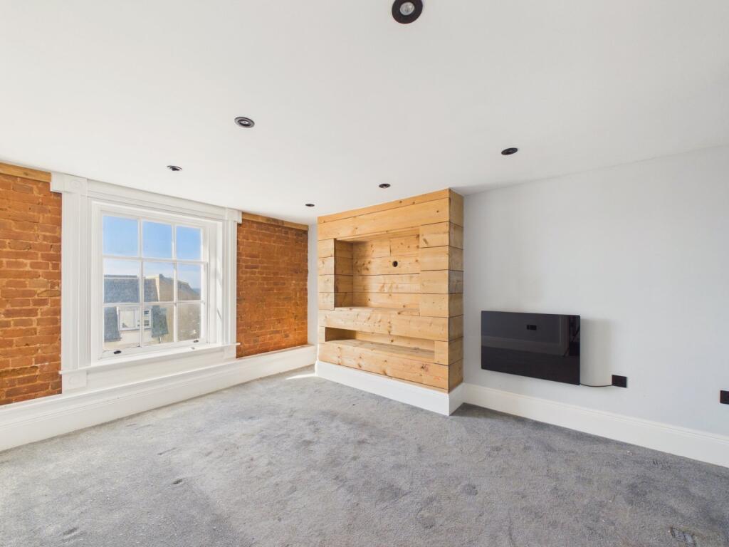 Apartment in Sandgate, Golden Valley - View 3