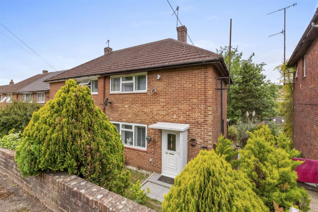 Main image of property: HAWTHORNE ROAD, HIGH WYCOMBE