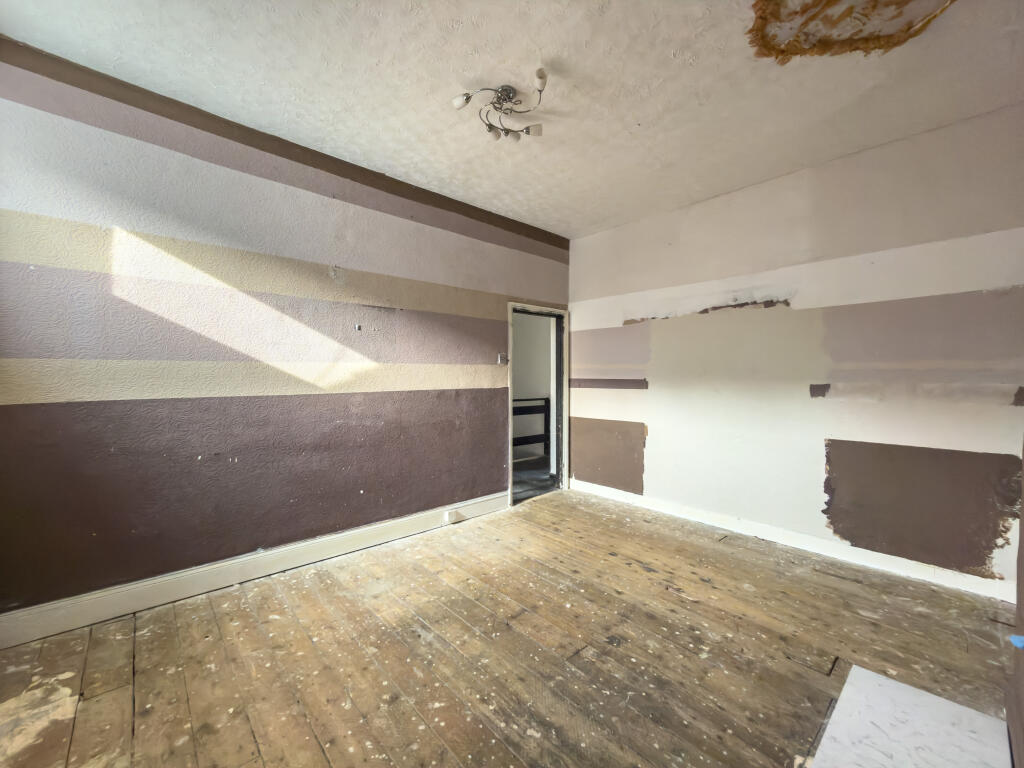 Apartment in Newcastle upon Tyne - View 5