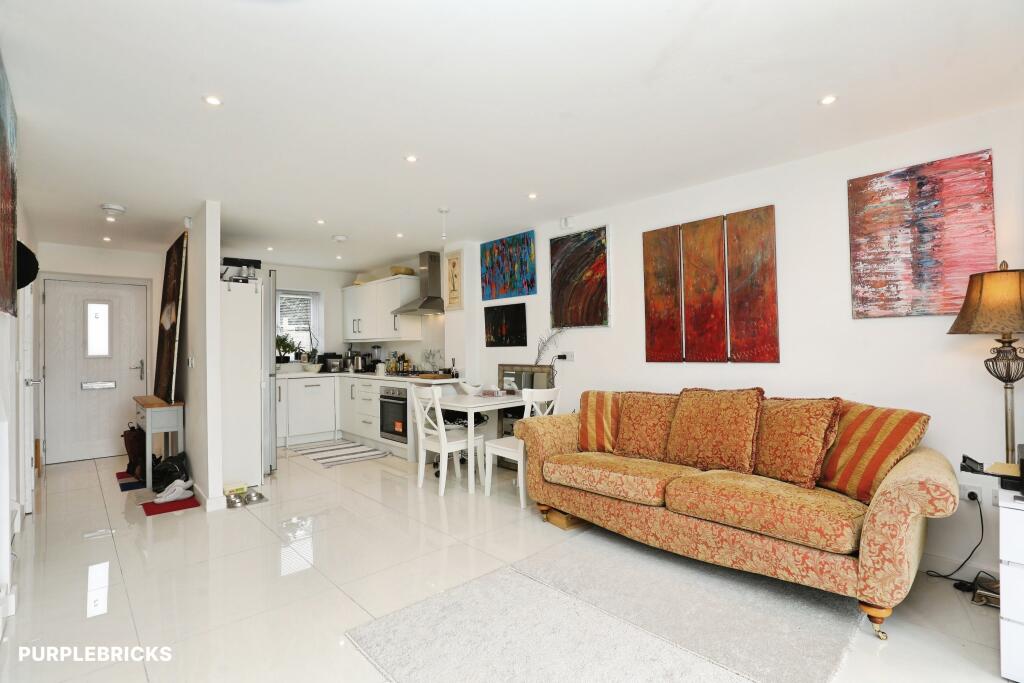 House in Stoke-on-Trent - View 4