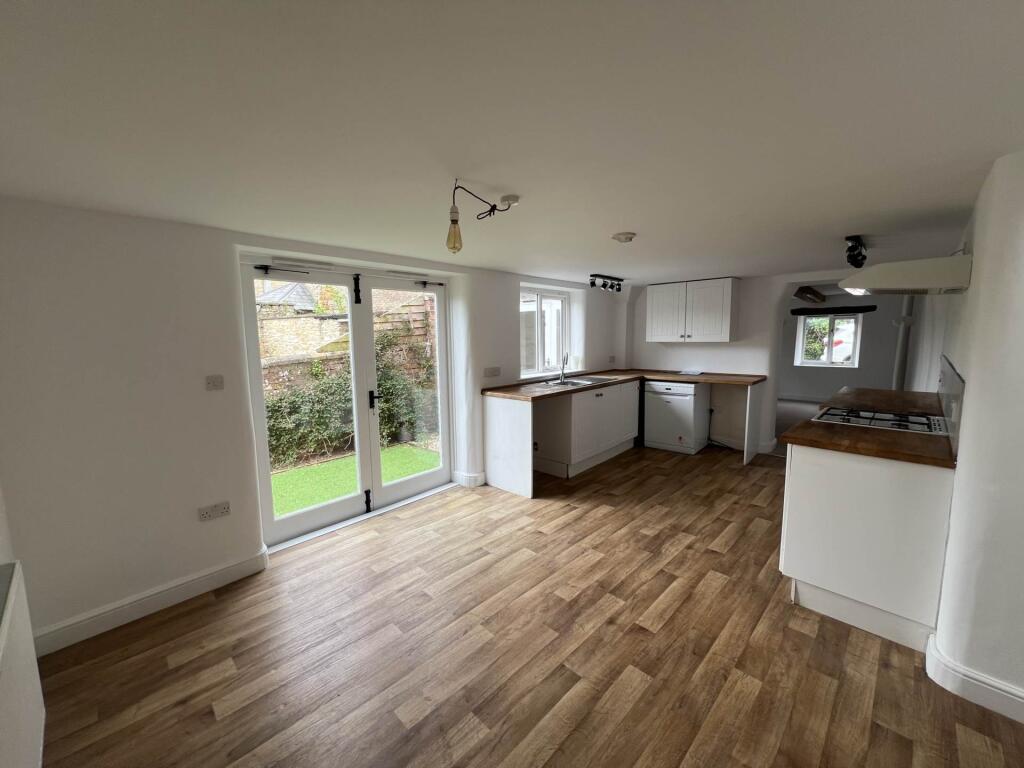 House in Bath - View 5