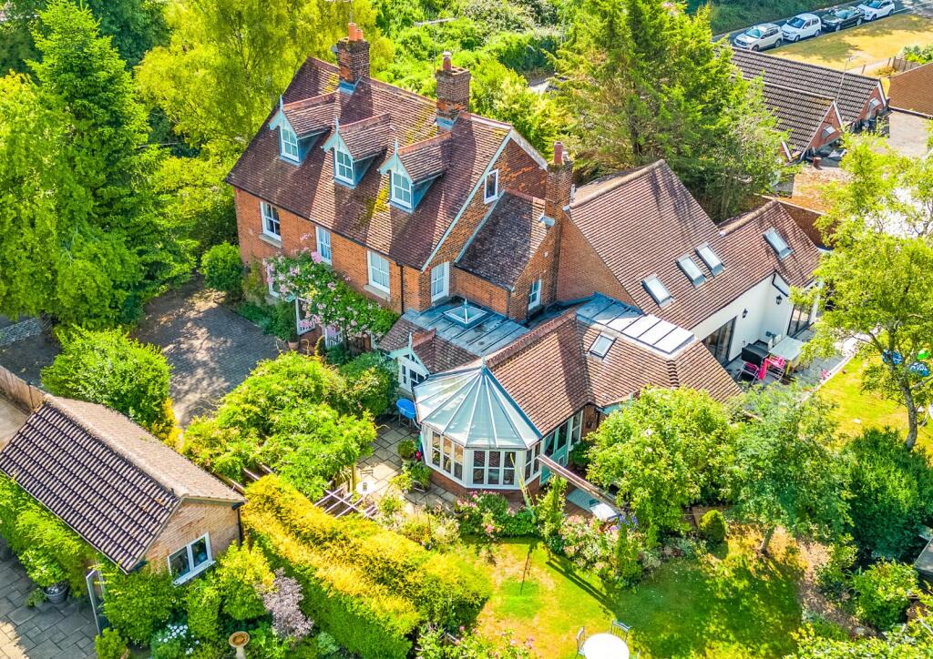 House in Knebworth - View 2