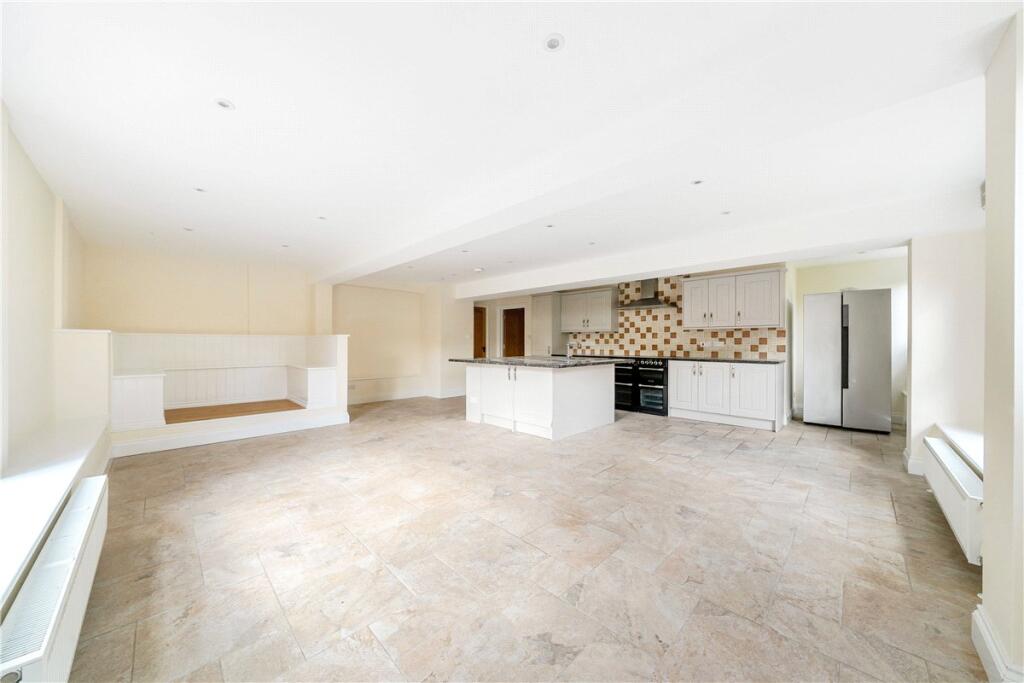 House in Reading - View 3