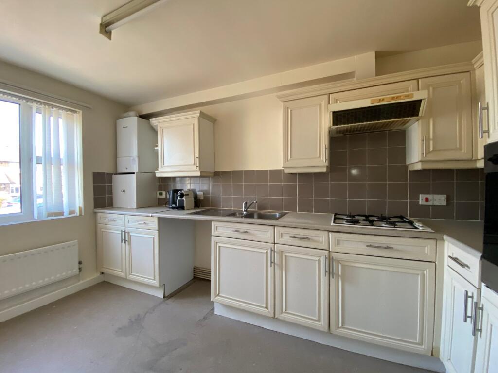 The Meadows, Wibsey, Bradford, BD6 - View 5