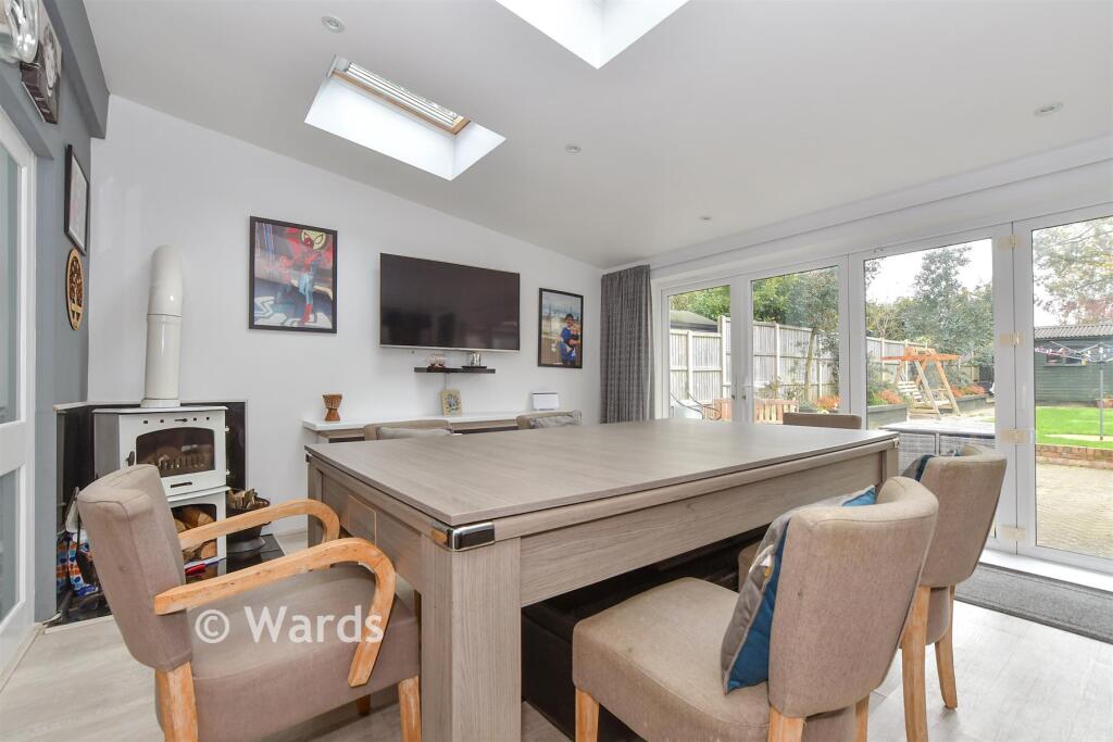 3-bed detached on Shrubcote, Tenterden, Kent, £287,500