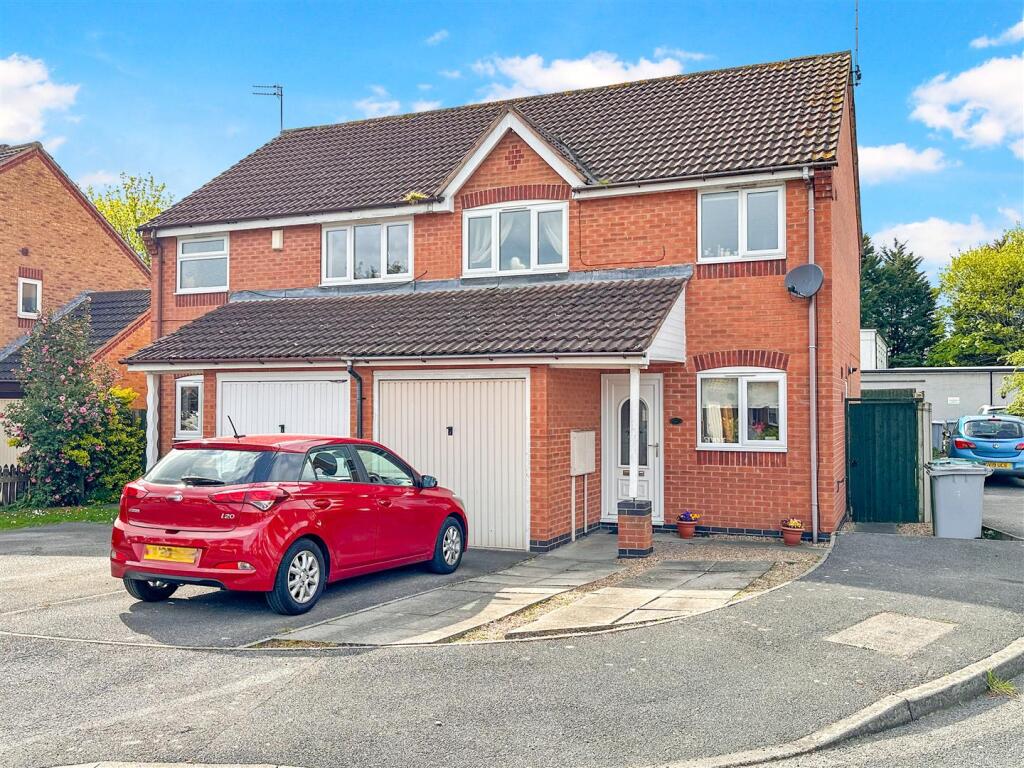 Main image of property: Clarks Lane, Newark