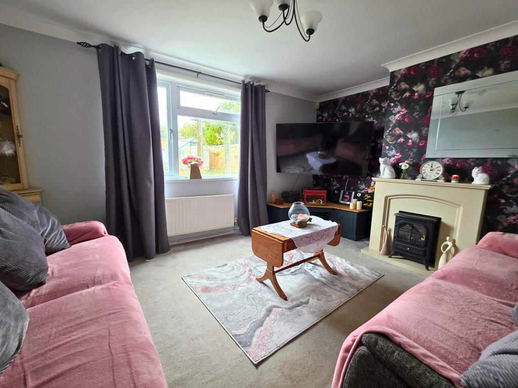 Walker Crescent, Weymouth photo 2