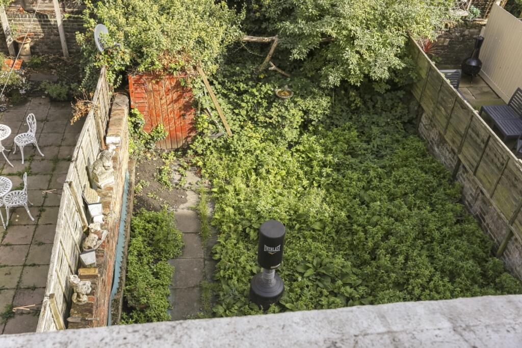 Apartment in London - View 4