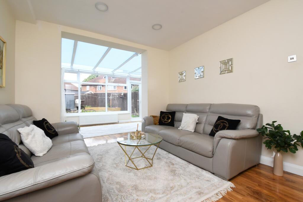 Westhorne Avenue, Eltham, SE9 photo 3