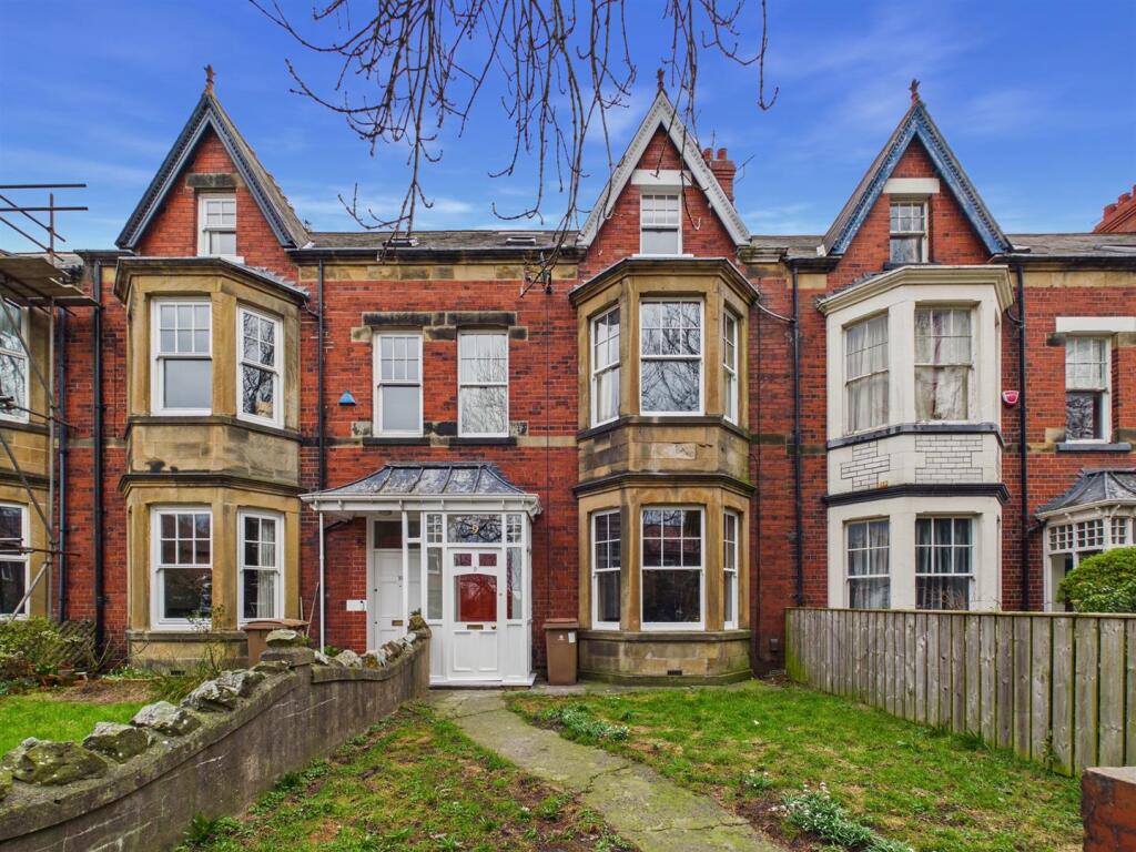 6-bed terraced on Kensington Gardens, Whitley Bay, £575,000