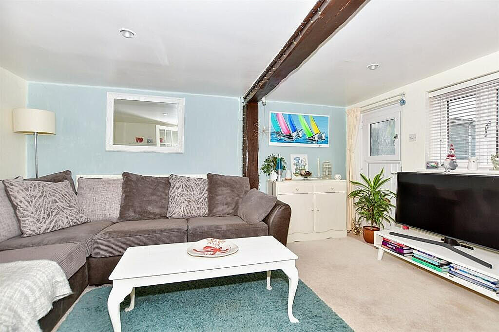 House in Maidstone, East Farleigh - View 5