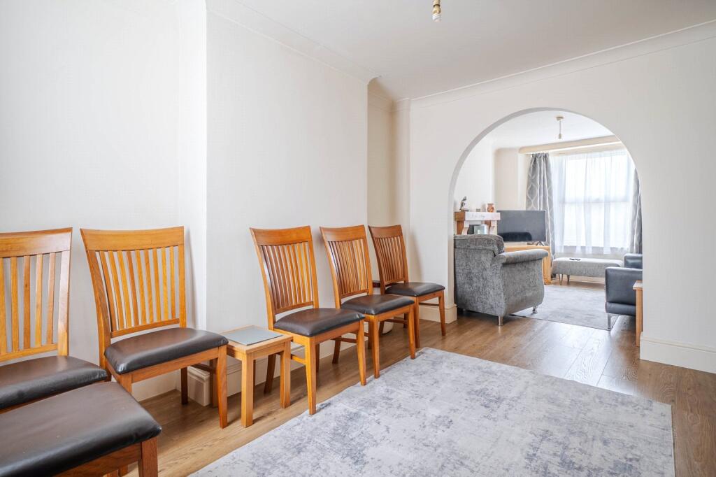 House in Milton Keynes, Central Bletchley, Bletchley and Fenny Stratford - View 5