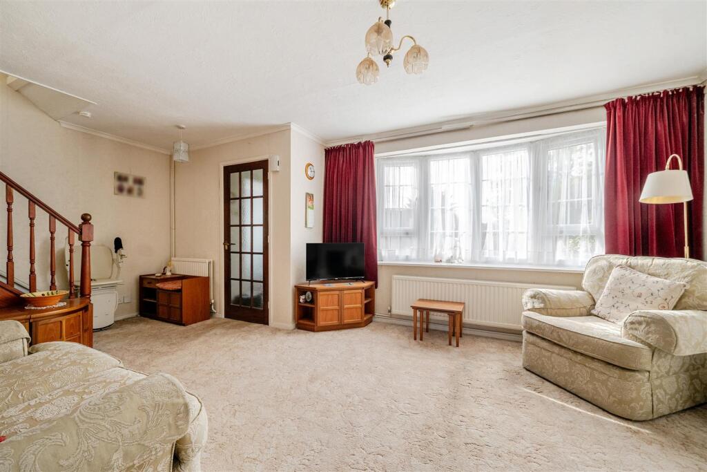 Bean Oak Road, Wokingham, Berkshire, RG40 1RJ photo 4