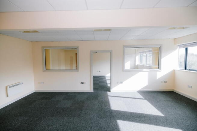 1000 sqft office