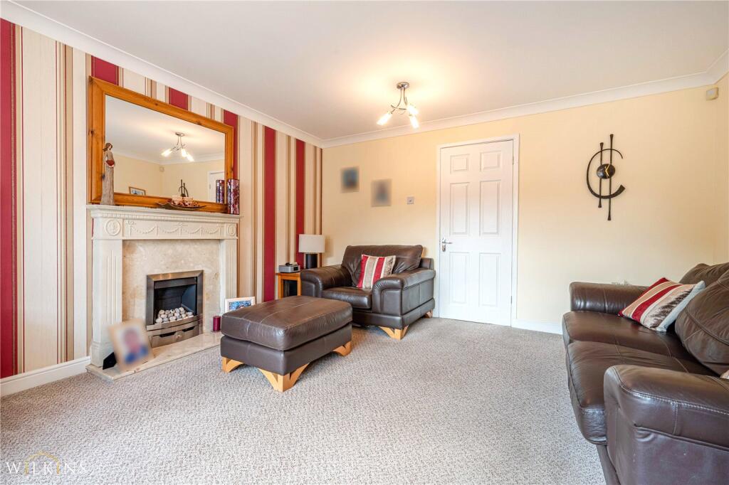 House in Tamworth, Staffordshire - View 5