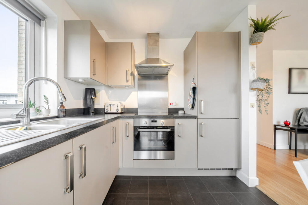 Apartment in Dartford - View 4