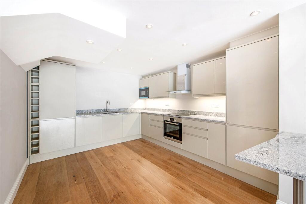 Main image of property: Sheen Road, Richmond, Surrey, TW9