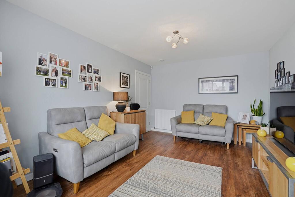 House in Edinburgh - View 4