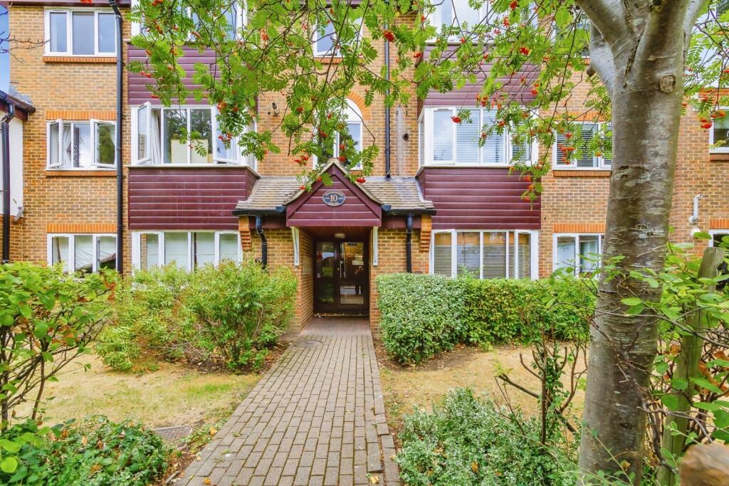 Main image of property: Silvermere Court, 10 Foxley Hill Road, Purley, CR8