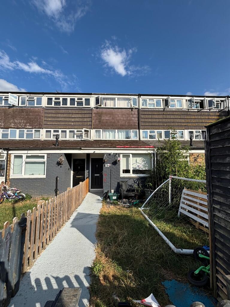 Main image of property: Campsie Close, Basingstoke