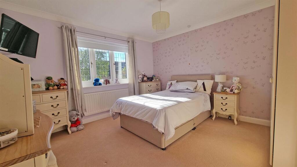 Additional image 14 of Hollywood Lane, Hollywood