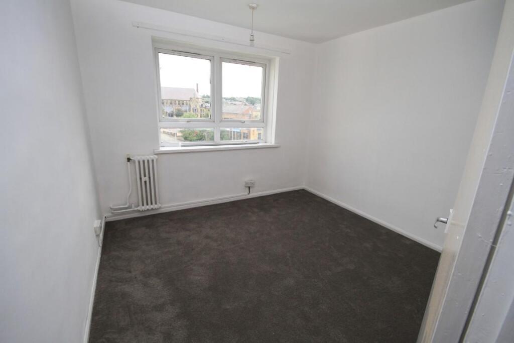 Apartment in Bradford, Wapping, Barkerend - More