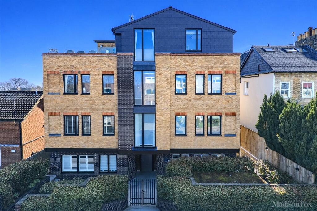 Main image of property: Palmerston Road, Buckhurst Hill, Essex, IG9