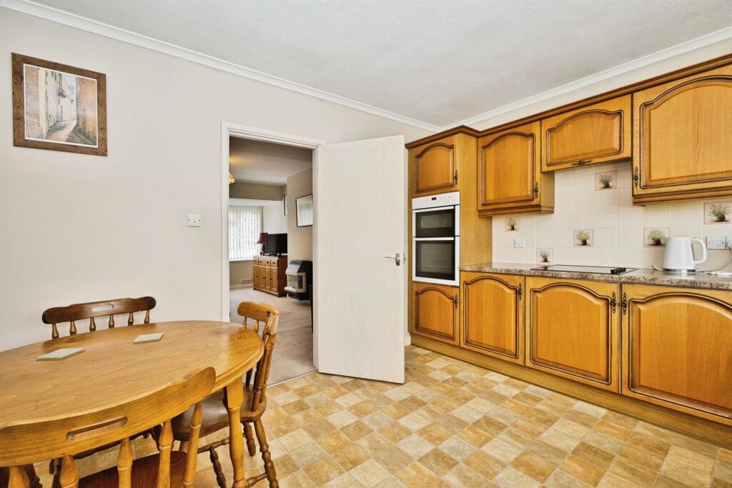 House in Yeovil, Somerset - More