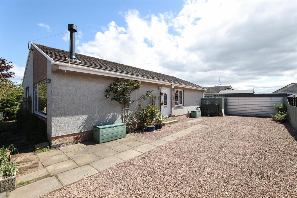 Main image of property: Tamarisk, St. Ninians Road, Alyth, Blairgowrie, PH11 8AR