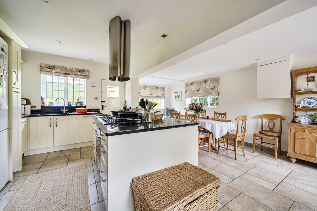 House in Gerrards Cross, Chalfont Common, Chalfont St Peter - View 5