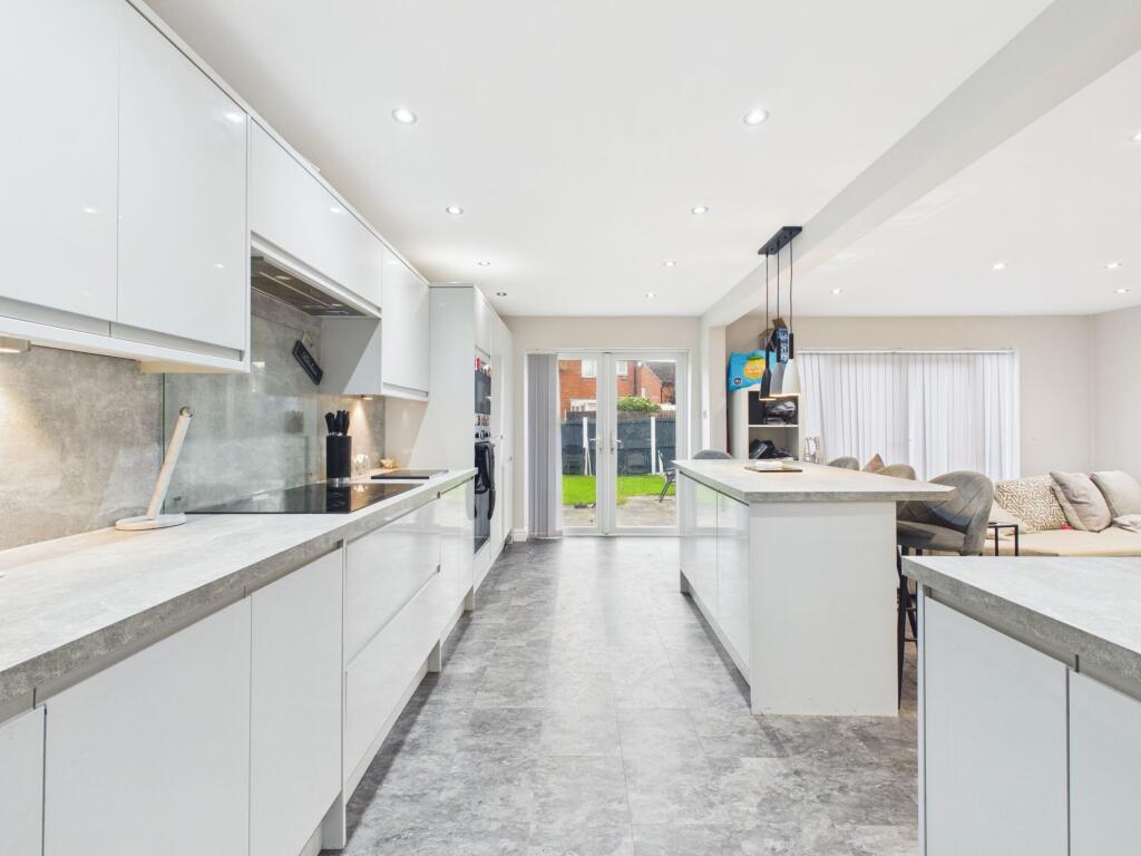 House in West Lancashire, Ashurst - More