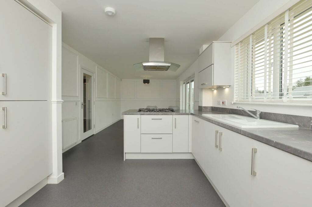 60 Bluebell Drive, Penicuik, EH26 0GZ - More