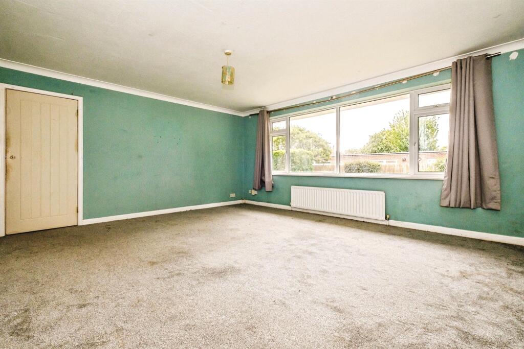 Meadway Court, Southwick, Brighton - View 3