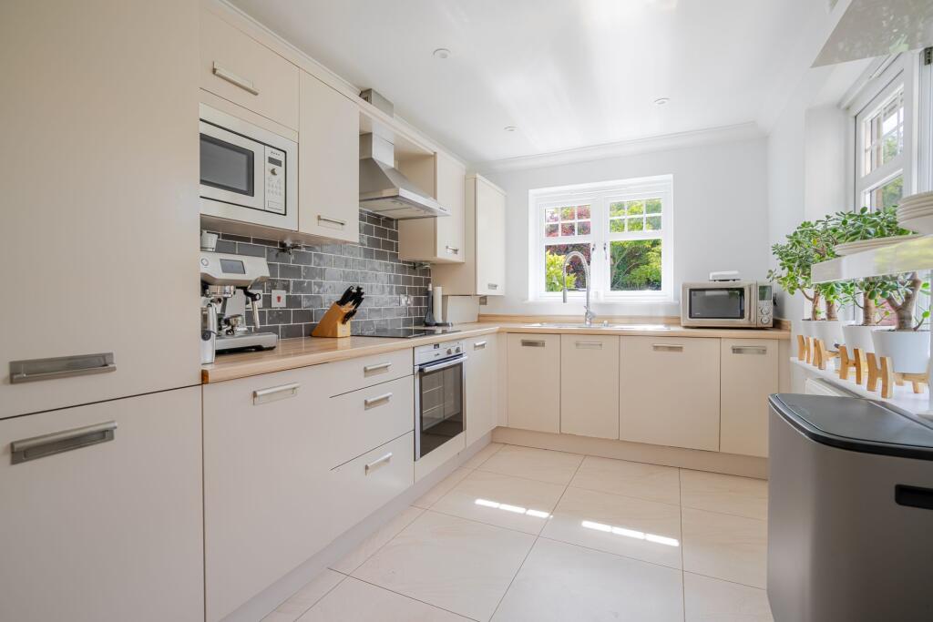 Witchford Gate, Maidenhead - View 3
