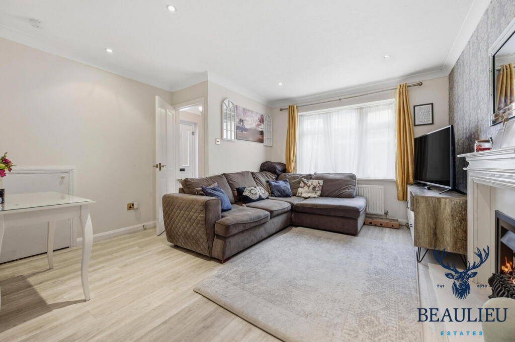 Barn Green, Chelmsford, CM1 6 photo 3
