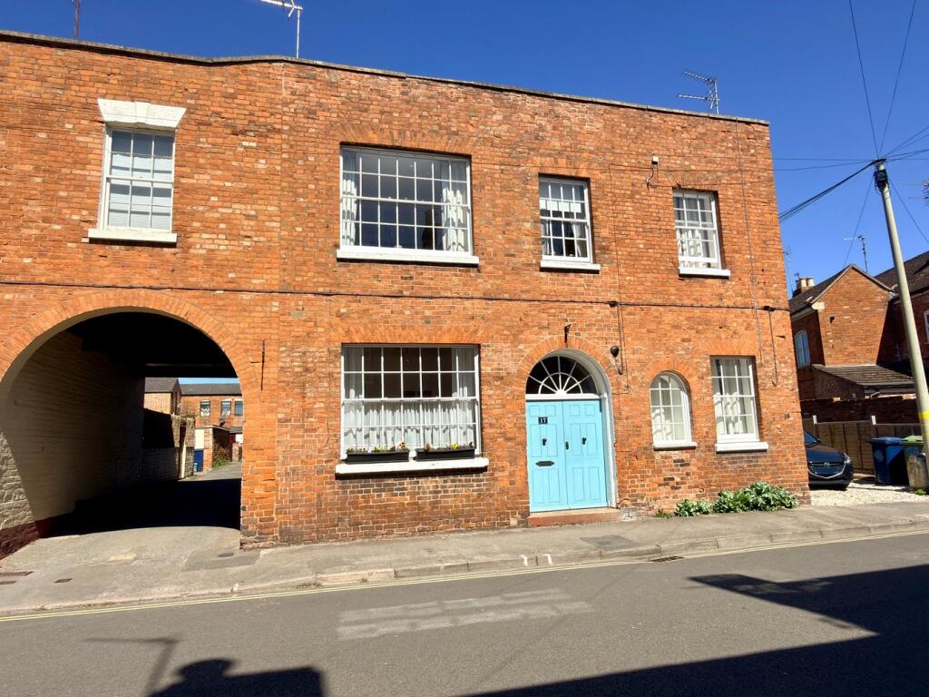 Main image of property: East Street, Tewkesbury, GL20