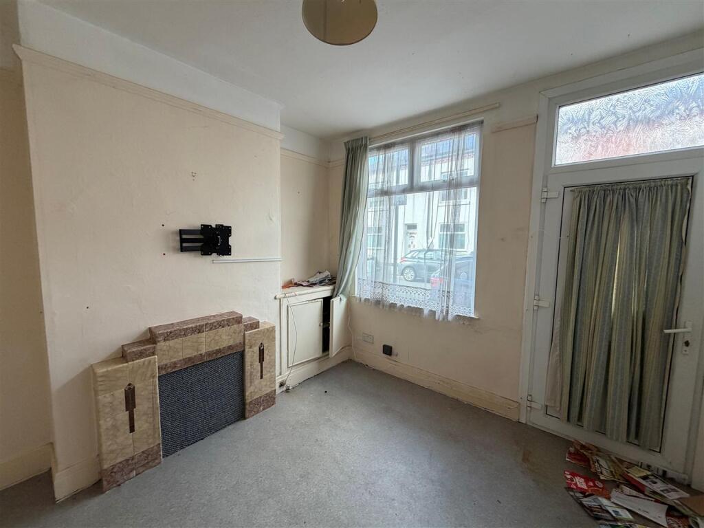 House in Leicester, City of Leicester - View 2