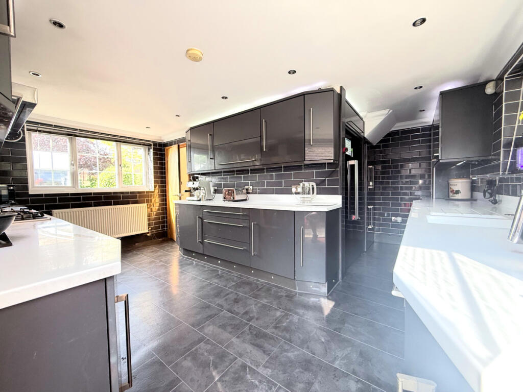 House in Portsmouth - View 4